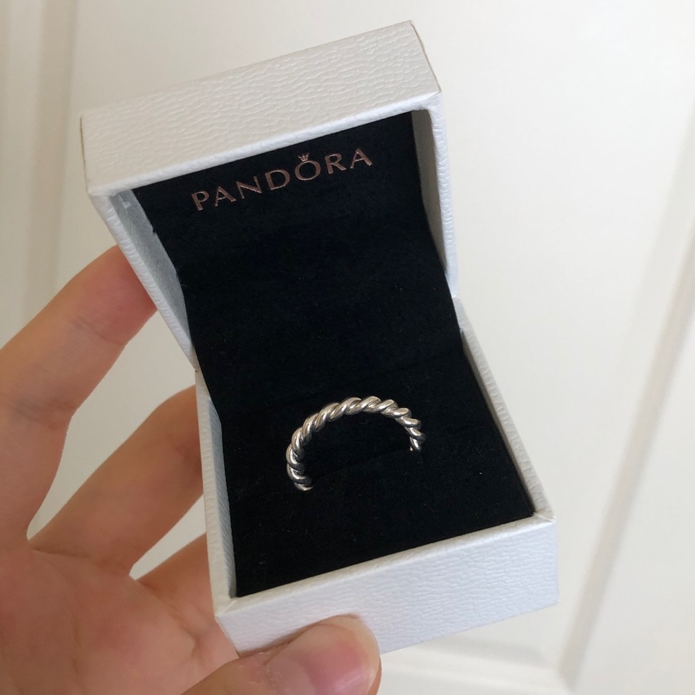 Pandora intertwined ring size 7